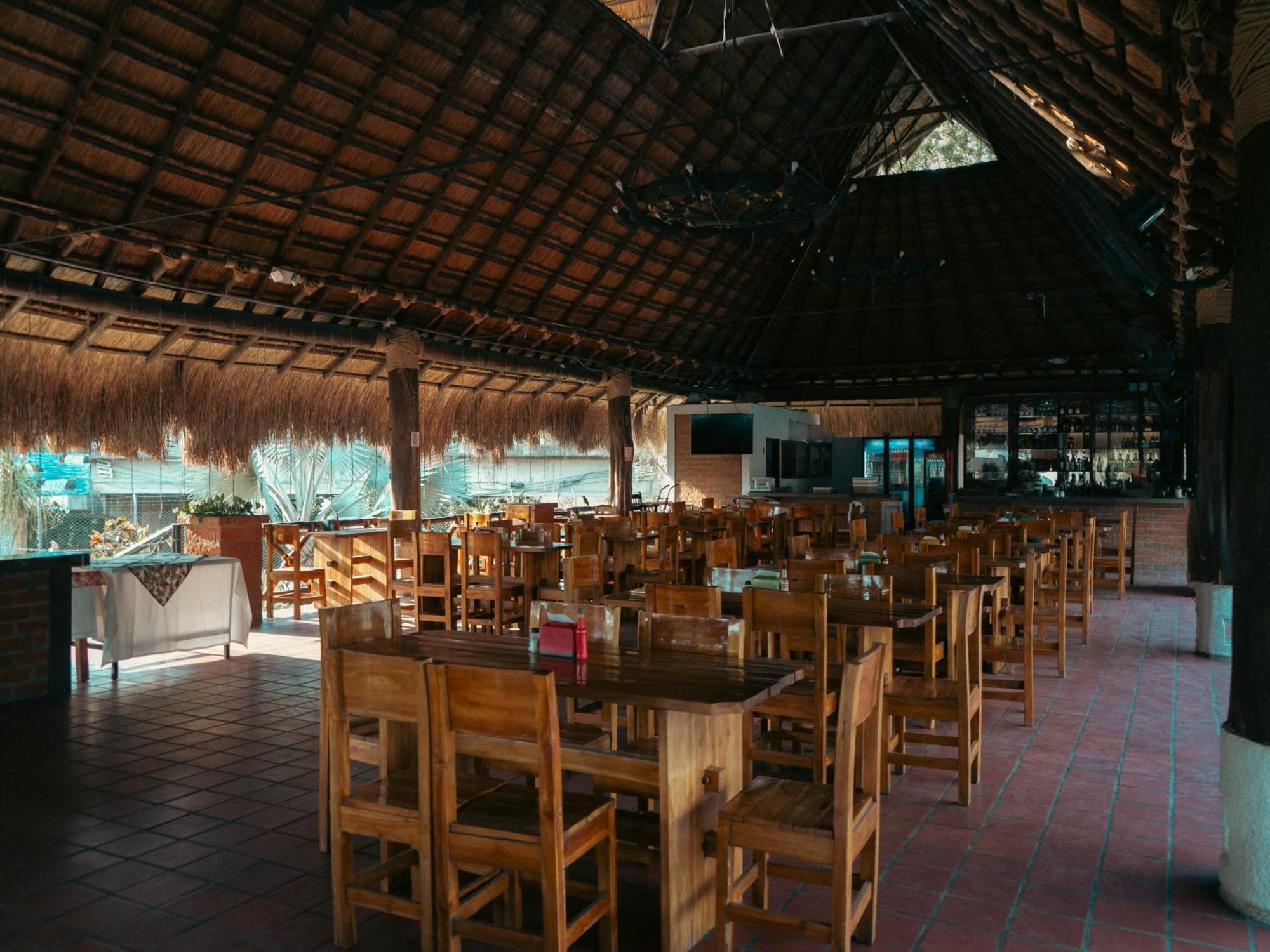 Hotel Acuarela Del Rio Santa Fe de Antioquia Exterior photo